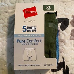 Hanes Boys' Boxer Briefs - Green and Blue.